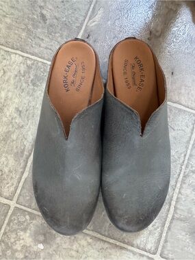 Kork-Ease Women’s  Gray Leather Slip-On Clog